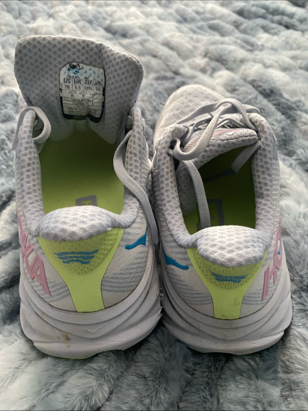 Hoka Clifton9 Women's Light Gray Running Shoes with Lime and Pastel Accents - Picture 5 of 7